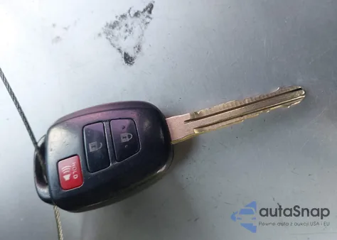 2013 Toyota Rav4 Xle z USA, uszkodzony, nr VIN 2T3WFREV0DW061089